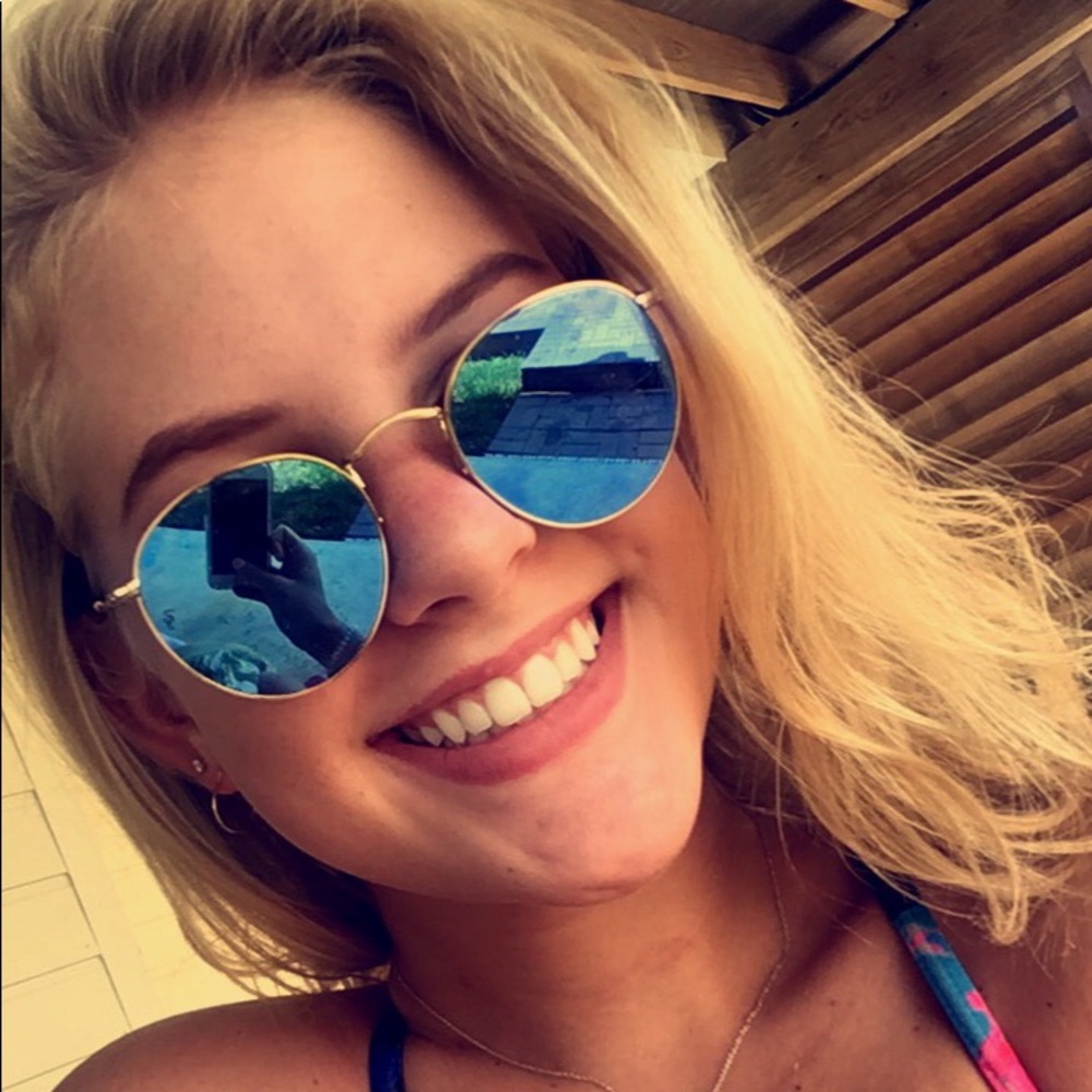 Meet your Posher, Katie